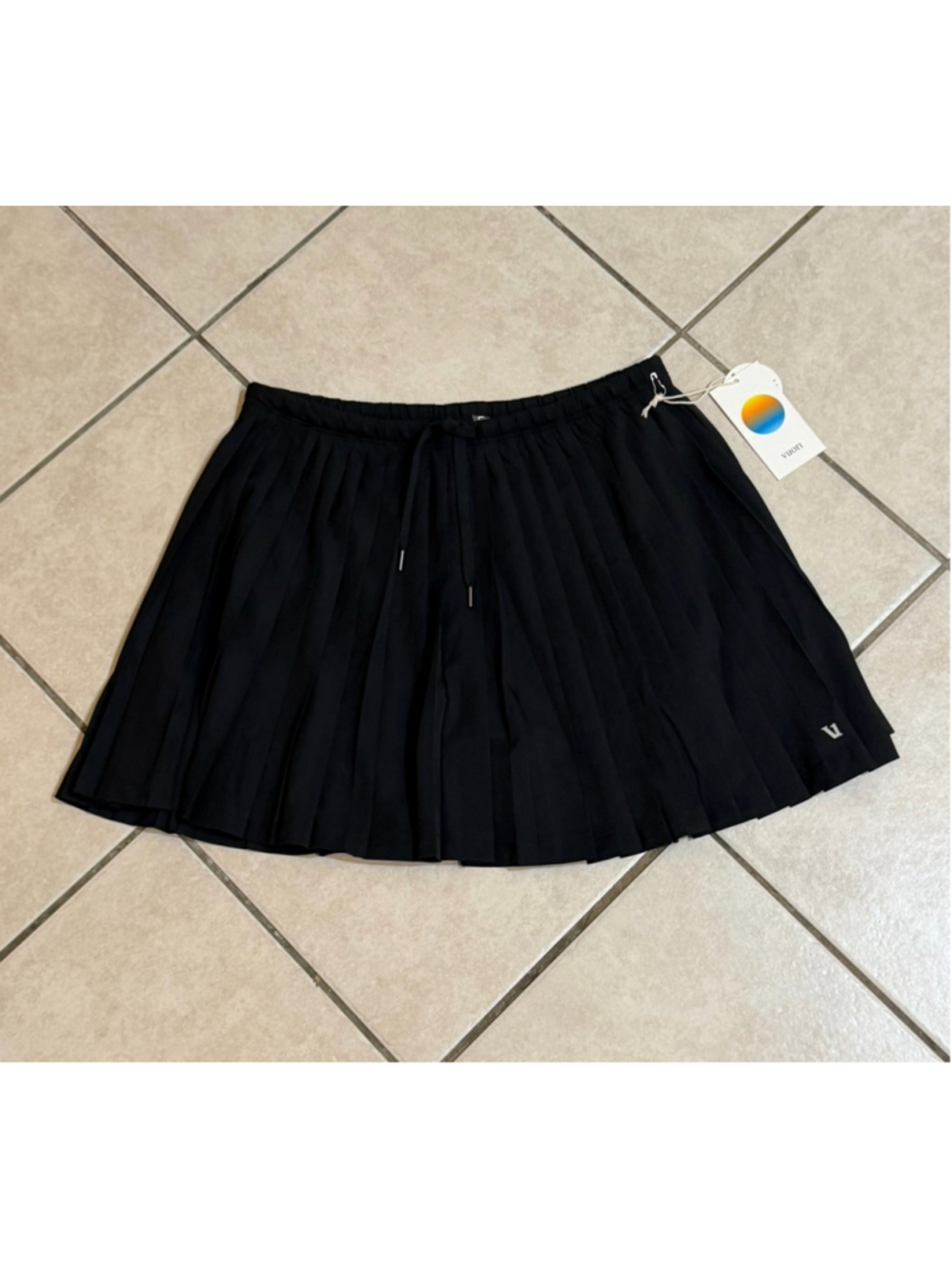 VUORI CLEMENTINE PLEATED SKIRT/SKORT BLACK COLOR SIZE MEDIUM